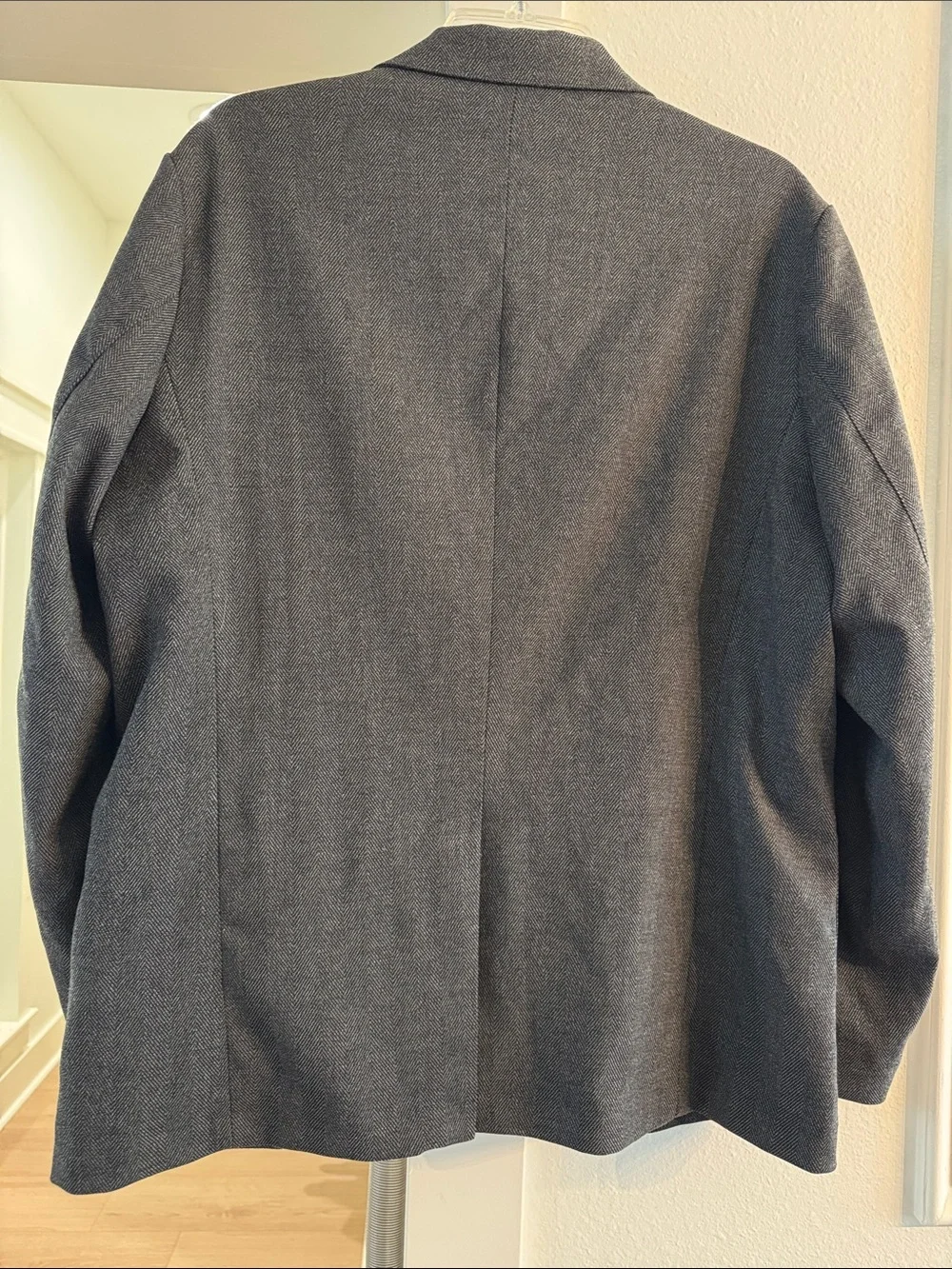 Men's Gray Herringbone‎ Blazer - Classic Two-Button Jacket